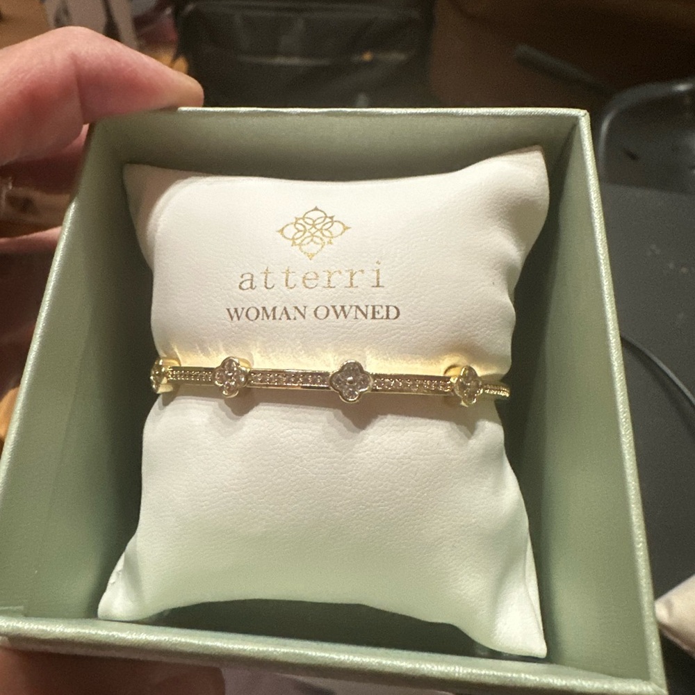 NWOT Gold  Women's Bracelet with sparkling accents